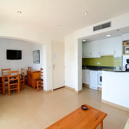 Apartment In Estartit With Beachfront Views * L'Estartit