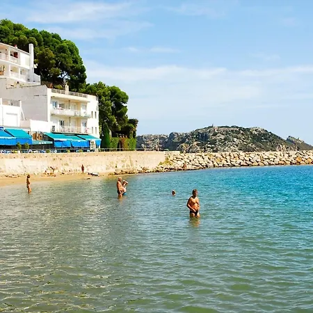 Apartment Apartment In Estartit With Beachfront Views