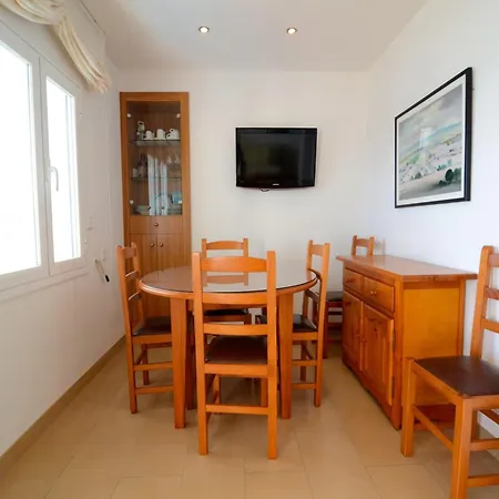 Apartment Apartment In Estartit With Beachfront Views *